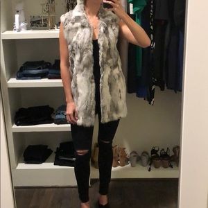 Adrienne landau grey and white fur vest w pockets